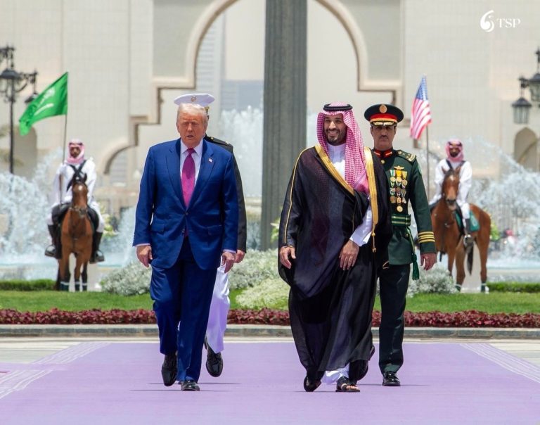 ولي العهد يقود وفدًا ضخمًا إلى واشنطن