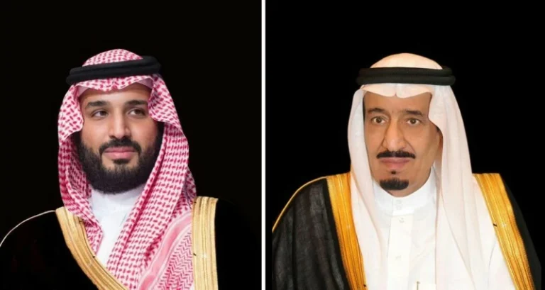 الملك سلمان يوجه باستضافة العالقين الخليجيين في مطارات المملكة