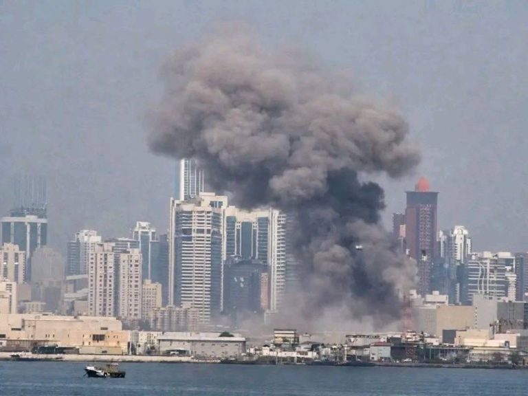 الهجمات الإيرانية واغتيال خامنئي: تفاصيل التصعيد والغضب الخليجي