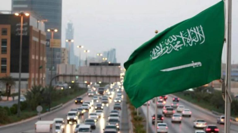 السعودية تضع سلامة المواطنين والمقيمين على رأس الأولويات