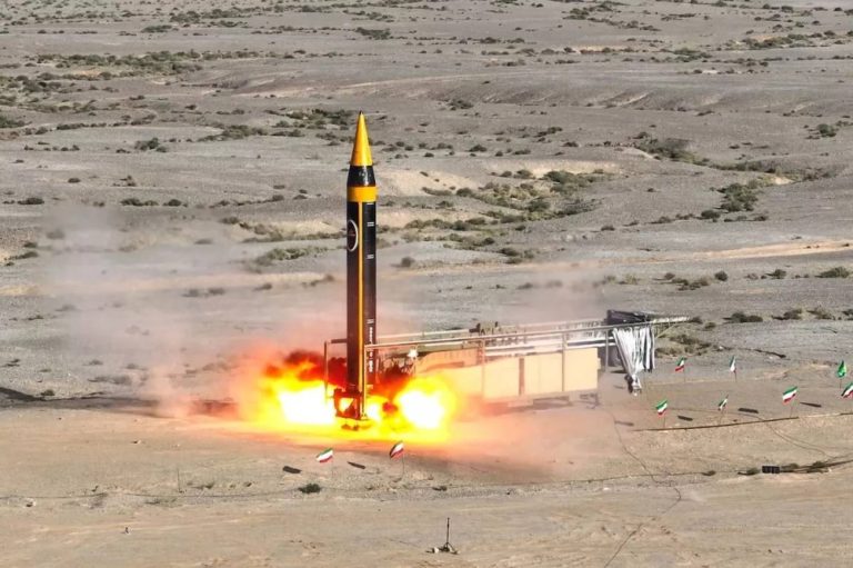الأبعاد الاستراتيجية والخفية للحرب الأمريكية الإيرانية الأبعاد الاستراتيجية والخفية للحرب الأمريكية الإيرانية