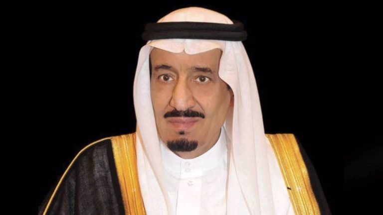خادم الحرمين يتلقى رسالة خطية من سلطان عُمان لتعزيز التعاون