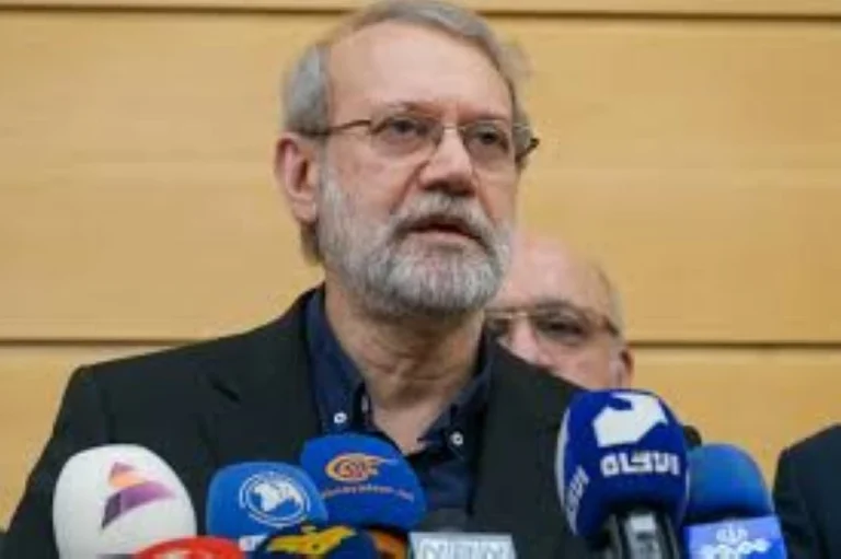 إيران تعلن تشكيل مجلس قيادة مؤقت وبدء المرحلة الانتقالية إيران تعلن تشكيل مجلس قيادة مؤقت وبدء المرحلة الانتقالية