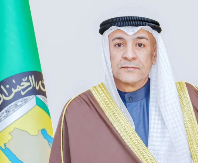 الهجمات الإيرانية على عُمان: إدانة خليجية وتحذير دولي الهجمات الإيرانية على عُمان: إدانة خليجية وتحذير دولي