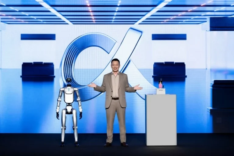 HONOR في MWC 2026: إطلاق روبوت فون وMagic V6 بتقنيات ثورية HONOR في MWC 2026: إطلاق روبوت فون وMagic V6 بتقنيات ثورية