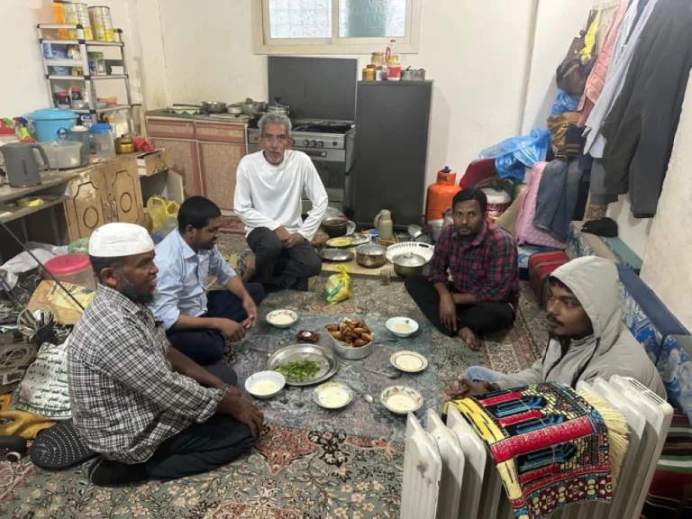 رمضان في السعودية: التقنية والكرم ينهيان غربة المقيمين رمضان في السعودية: التقنية والكرم ينهيان غربة المقيمين