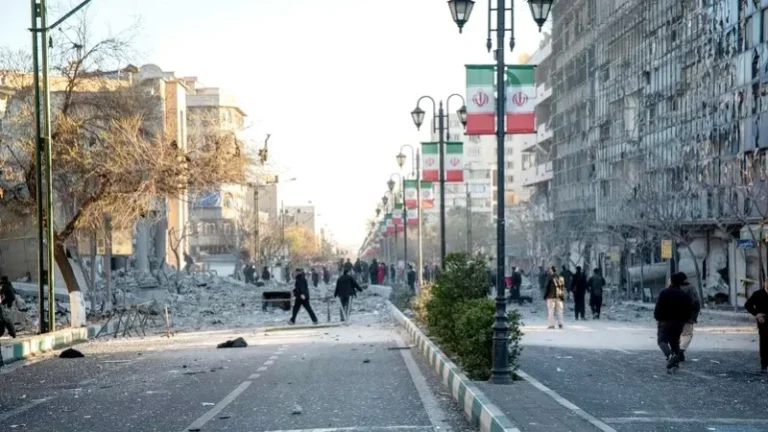 إيران تتواصل مع CIA سراً لإنهاء الحرب وسط فوضى طهران