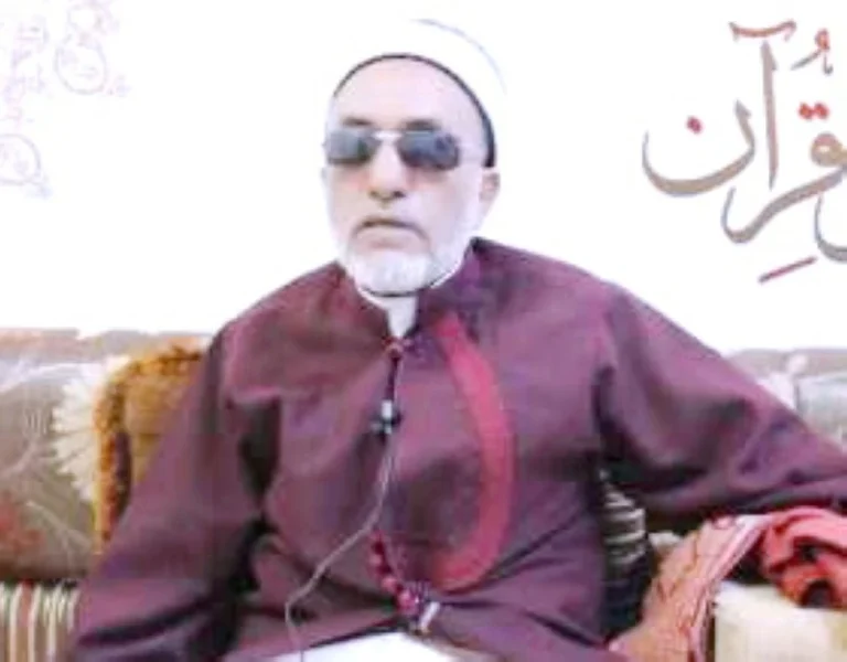 محمد حسين عامر.. قصة البصير الذي أنار رمضان اليمنيين بصوته