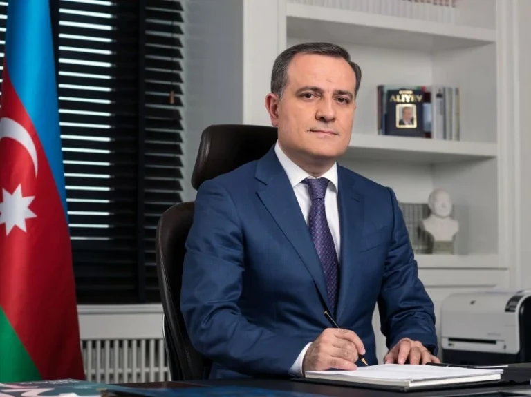 تصاعد التوتر بين أذربيجان وإيران وسحب الدبلوماسيين تصاعد التوتر بين أذربيجان وإيران وسحب الدبلوماسيين