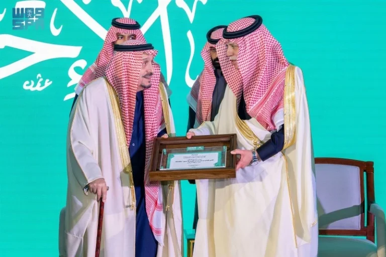أمير الرياض يُكرّم داعمي منصة إحسان ويدشّن مبادرة «براعم إحسان»