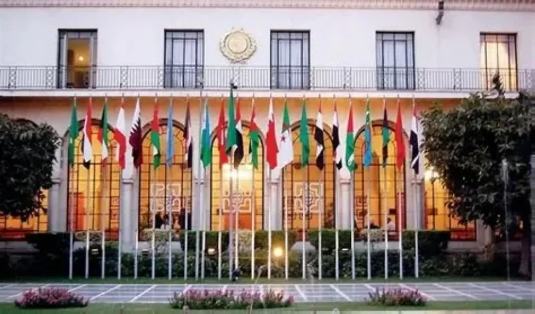 مصر تدين الاعتداءات الإيرانية وتطالب بقوة عربية مشتركة مصر تدين الاعتداءات الإيرانية وتطالب بقوة عربية مشتركة