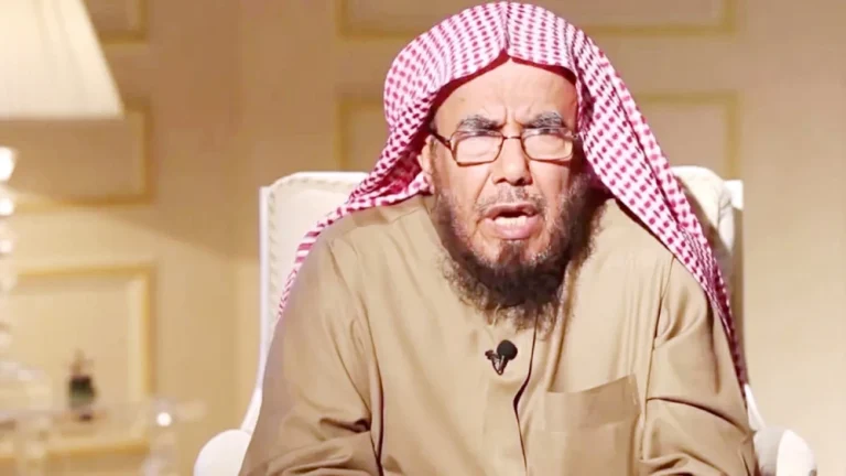 المطلق: الصلاة في مساجد مكة داخل الحرم بـ 100 ألف صلاة