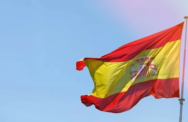 إسبانيا تخفض تمثيلها الدبلوماسي في إسرائيل وتعفي سفيرتها إسبانيا تخفض تمثيلها الدبلوماسي في إسرائيل وتعفي سفيرتها