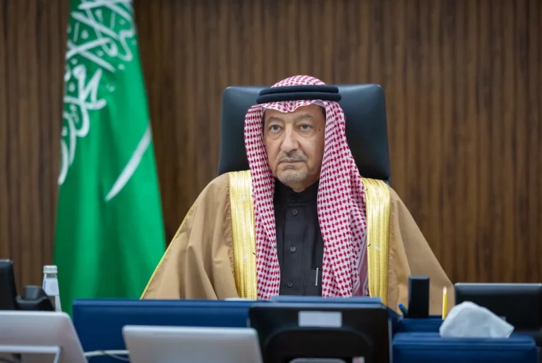 الخريجي يشارك باجتماع خليجي بريطاني لبحث أمن المنطقة الخريجي يشارك باجتماع خليجي بريطاني لبحث أمن المنطقة