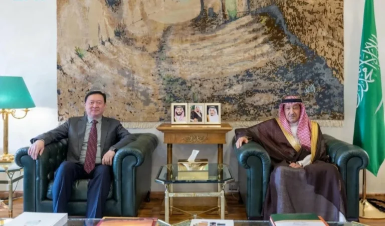 نائب وزير الخارجية السعودي يستقبل السفير الصيني بالرياض