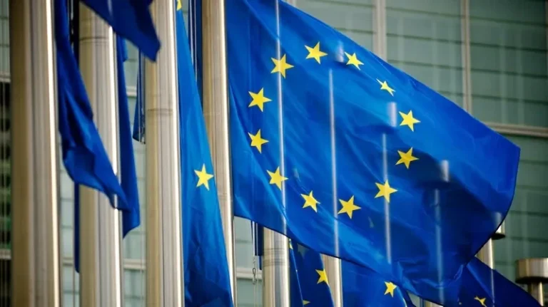 القمة الأوروبية تدين هجمات إيران وتدعو لخفض التصعيد القمة الأوروبية تدين هجمات إيران وتدعو لخفض التصعيد