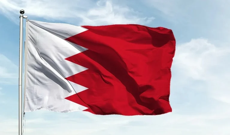 البحرين تدين استهداف المنشآت النفطية في الكويت وتدعم أمنها