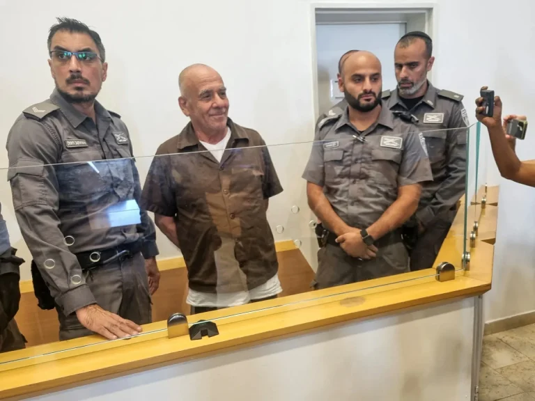 حرب الجواسيس بين إيران وإسرائيل: اختراق القبة الحديدية حرب الجواسيس بين إيران وإسرائيل: اختراق القبة الحديدية