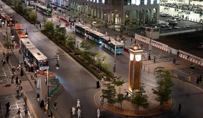 عادات السعوديين في العيد: استطلاع يكشف أرقاماً مفاجئة