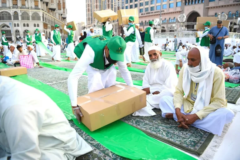 توزيع 33 مليون من وجبات الإفطار في الحرمين خلال رمضان