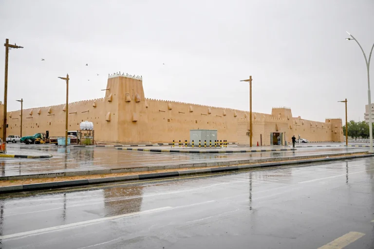 حالة الطقس في السعودية: أمطار غزيرة واستنفار البلديات