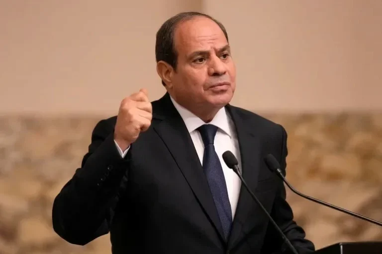 السيسي يشدد على حماية سيادة الدول العربية ورفض التصعيد السيسي يشدد على حماية سيادة الدول العربية ورفض التصعيد