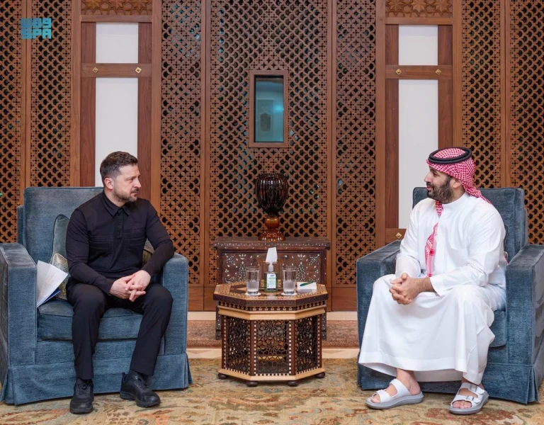 تفاصيل لقاء ولي العهد ورئيس أوكرانيا لبحث أزمات المنطقة