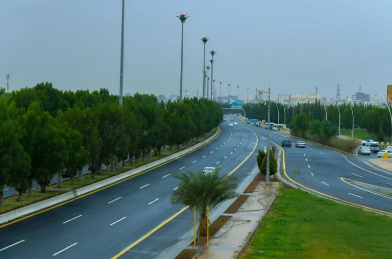 حالة الطقس: تحذيرات الأرصاد من أمطار منطقة تبوك اليوم