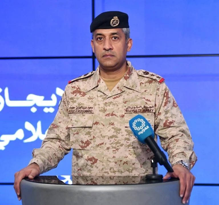 تطورات الهجمات على الكويت: إصابة 10 جنود ورصد صواريخ تطورات الهجمات على الكويت: إصابة 10 جنود ورصد صواريخ