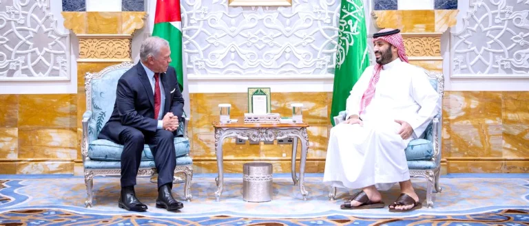 قمة جدة تبحث تداعيات التصعيد في المنطقة وتأثيراته