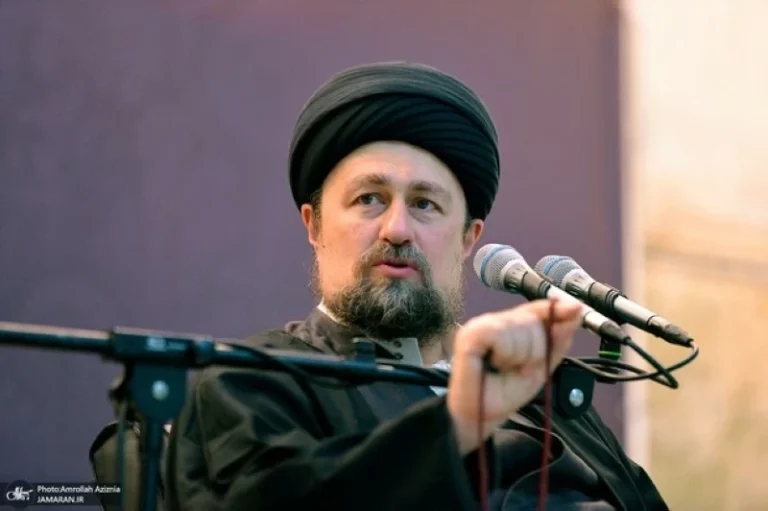 خلافة خامنئي: مجتبى أم حفيد الخميني؟ سيناريوهات المرشد الجديد