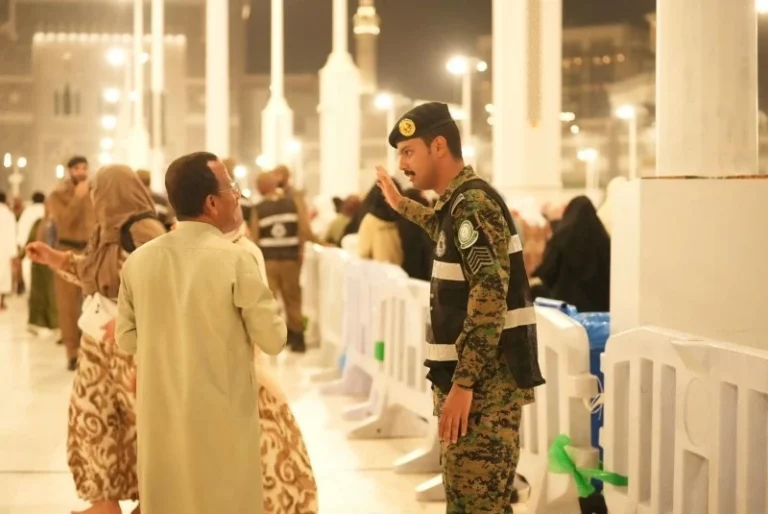 إدارة الحشود في الحرم المكي.. ريادة سعودية وتجربة عالمية إدارة الحشود في الحرم المكي.. ريادة سعودية وتجربة عالمية