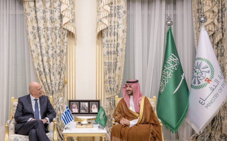 مباحثات دفاعية سعودية يونانية: تعزيز التعاون والأمن الإقليمي مباحثات دفاعية سعودية يونانية: تعزيز التعاون والأمن الإقليمي