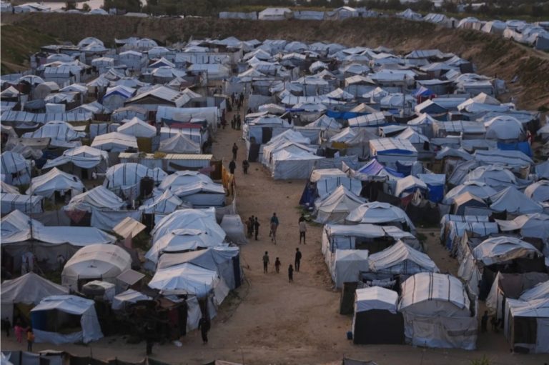 تحديات إعادة إعمار غزة: عقبات مالية وسياسية معقدة