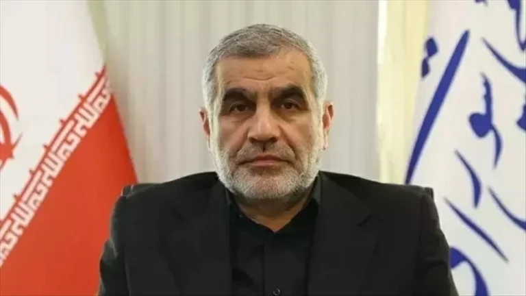 طهران تنفي المفاوضات مع أمريكا وترفض فتح مضيق هرمز