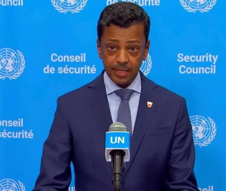 البحرين تطالب بقرار أممي لـ حماية الملاحة في الممرات الدولية البحرين تطالب بقرار أممي لـ حماية الملاحة في الممرات الدولية
