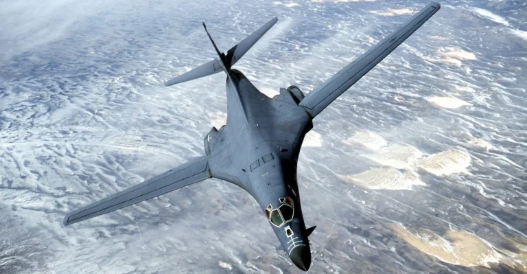 تحرك قاذفات B-1B الأمريكية نحو أهداف إيرانية محتملة تحرك قاذفات B-1B الأمريكية نحو أهداف إيرانية محتملة