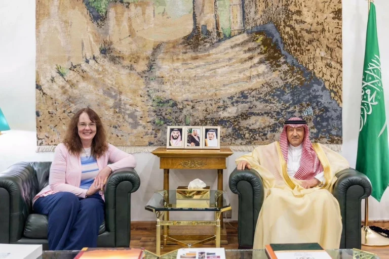 نائب وزير الخارجية يبحث تعزيز العلاقات السعودية الأمريكية نائب وزير الخارجية يبحث تعزيز العلاقات السعودية الأمريكية