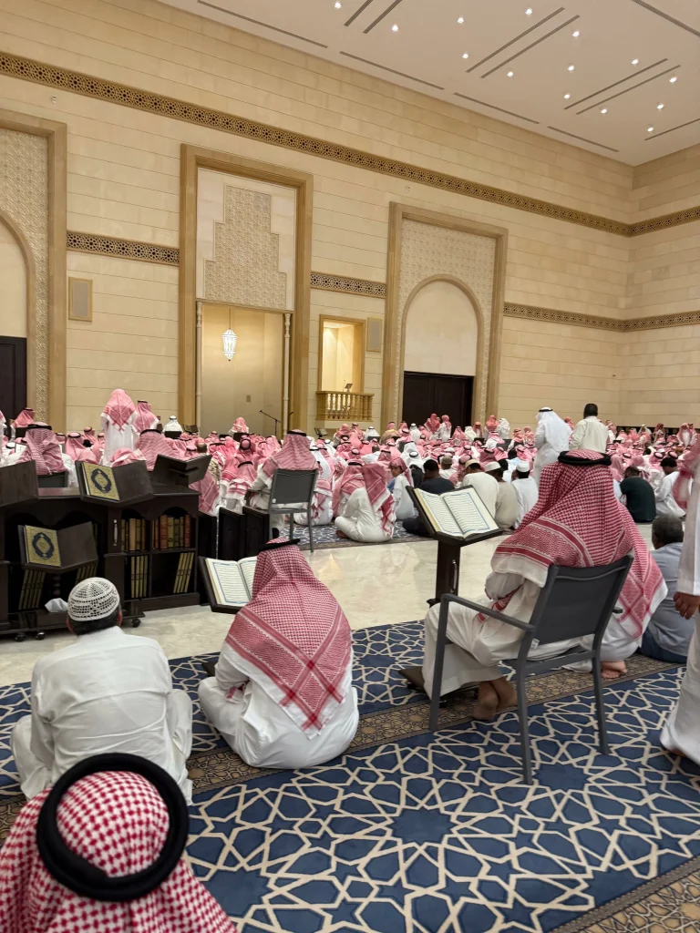 الخرج تشيع إحدى ضحايا حادثة معلمات حوطة بني تميم الخرج تشيع إحدى ضحايا حادثة معلمات حوطة بني تميم