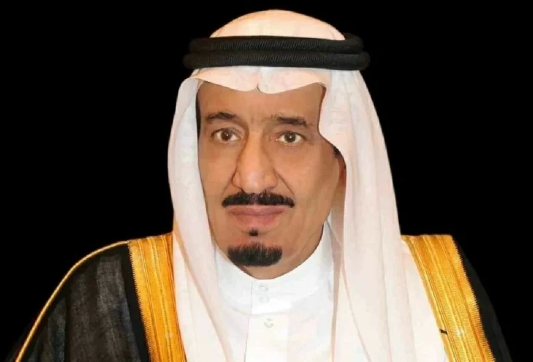 بموافقة الملك.. منح وسام الملك عبدالعزيز من الدرجة الثالثة لـ 200 مواطن ومواطنة لتبرع كل منهم بأحد أعضائه الرئيسية