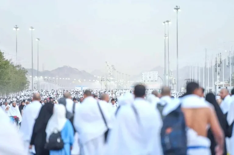 الجوازات تطلق خدمة إصدار تصاريح دخول مكة إلكترونياً الجوازات تطلق خدمة إصدار تصاريح دخول مكة إلكترونياً