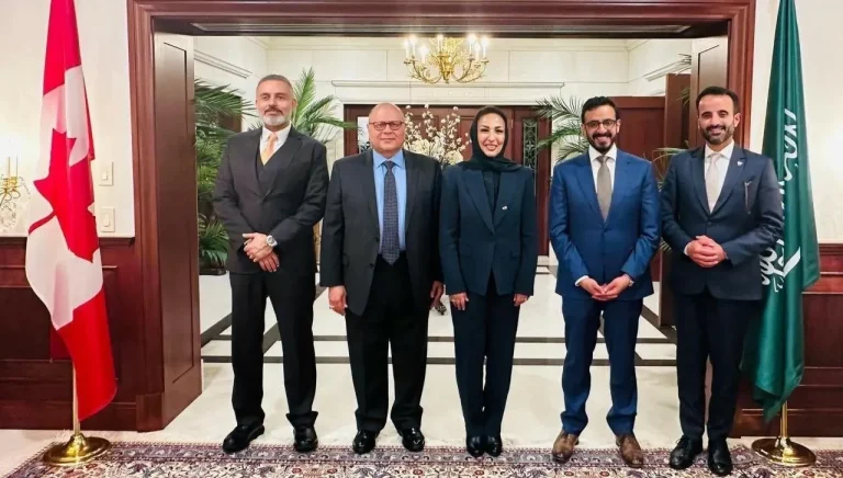 سفيرة السعودية في كندا تبحث التعاون مع سفراء العرب