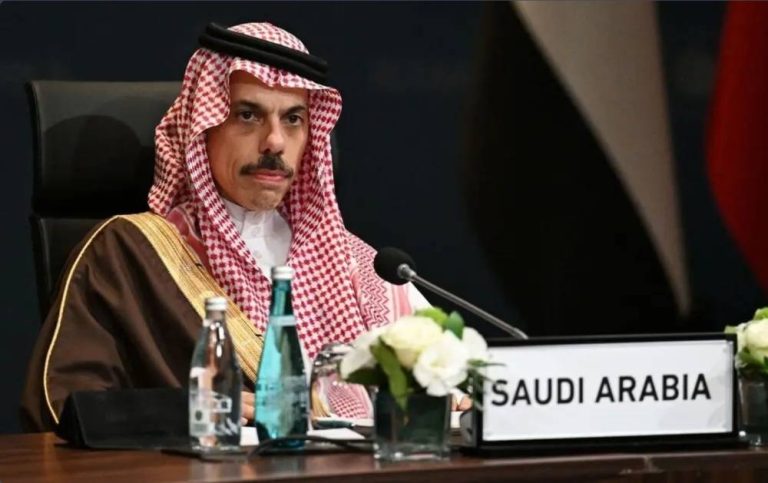وزير الخارجية السعودي: حماية القدس ركيزة أساسية للسلام وزير الخارجية السعودي: حماية القدس ركيزة أساسية للسلام