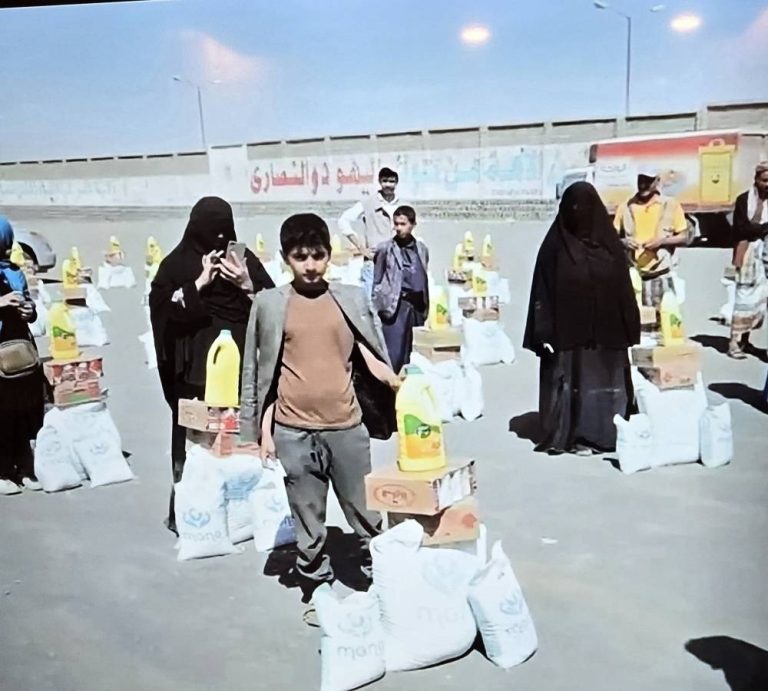 التصعيد العسكري في اليمن.. مواجهات ميدانية وقرارات حاسمة التصعيد العسكري في اليمن.. مواجهات ميدانية وقرارات حاسمة