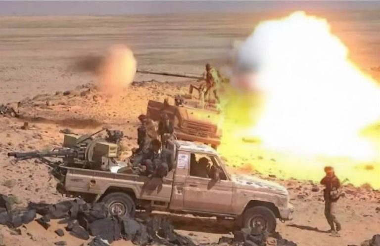 الأزمة المعيشية في صنعاء تتفاقم وسط تصعيد عسكري باليمن الأزمة المعيشية في صنعاء تتفاقم وسط تصعيد عسكري باليمن