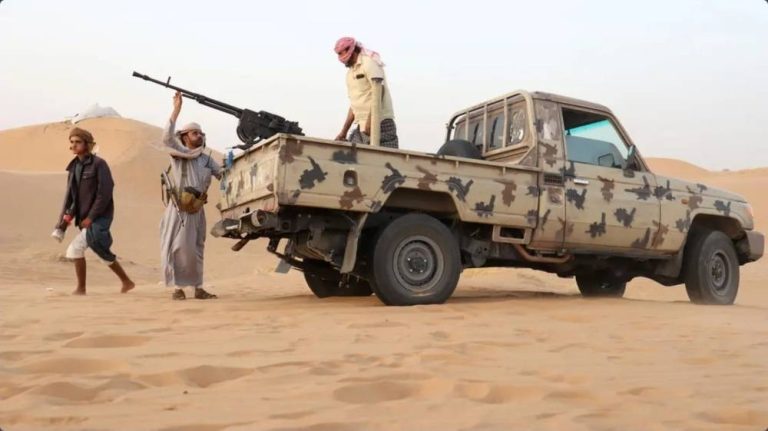 التصعيد العسكري في اليمن يتسع من مأرب إلى باب المندب