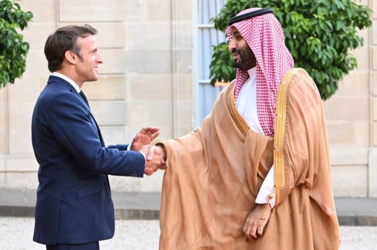 الشراكة السعودية الفرنسية: قمة باريس تبحث الدفاع والاقتصاد