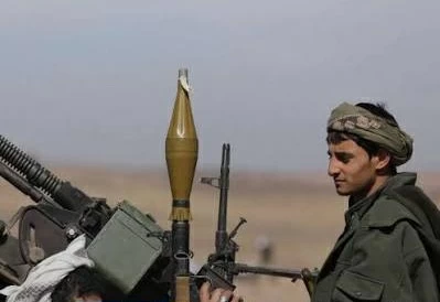 الجيش اليمني يستهدف مواقع حوثية في مأرب والجوف استهداف مواقع حوثية في مأرب