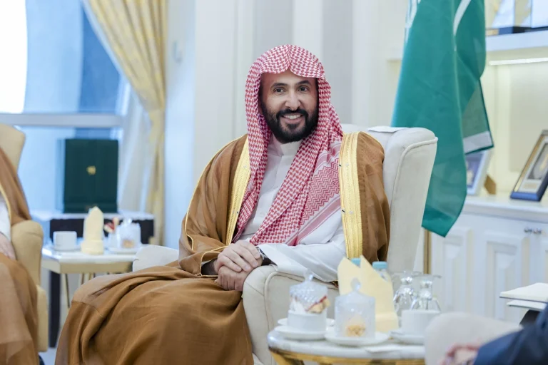 وزير العدل يوقع مذكرة لتعزيز التعاون القضائي مع ماليزيا وزير العدل يوقع مذكرة لتعزيز التعاون القضائي مع ماليزيا