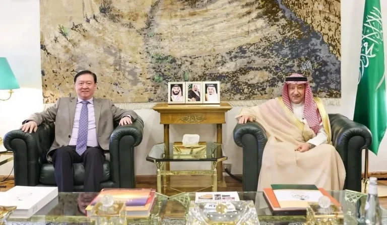 وليد بن عبدالكريم الخريجي يستقبل سفير الصين بالرياض وليد بن عبدالكريم الخريجي يستقبل سفير الصين بالرياض